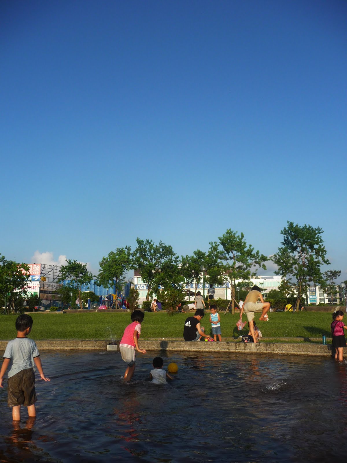 [P1090049.JPG]