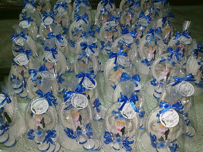 Wedding souvenirs for Reiniel and Judy Grace Deec 18, 2010