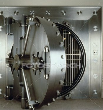 bank-vault-door_%257ERCN1025.jpg
