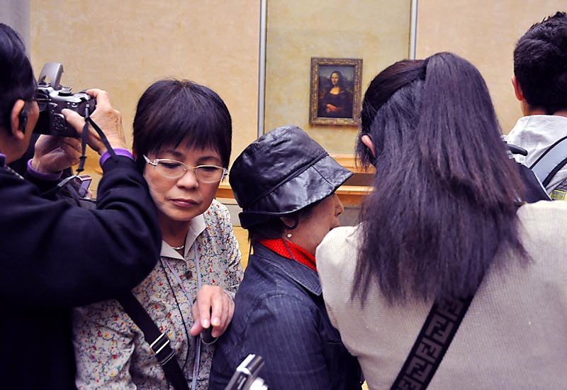 Viewing the Mona Lisa; click for previous post