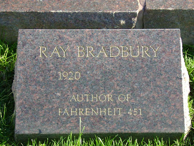Ray Bradbury & Wife Maggie - Westwood Cemetery