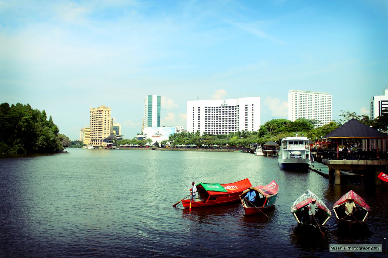 [Waterfront+Kuching.jpg]