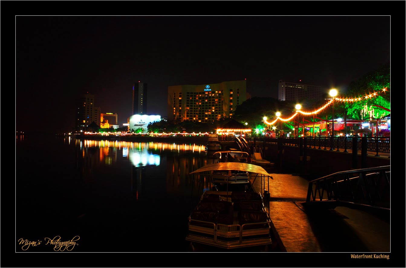 [Waterfront+Kuching.jpg]