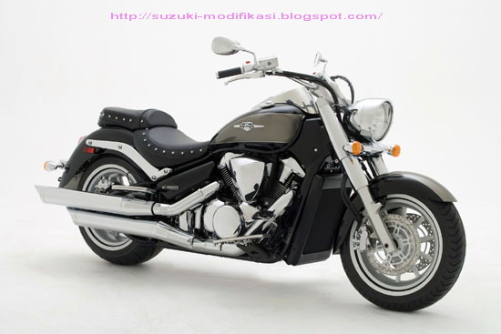 2010 Suzuki Boulevard C109RT you can find pictures, wallpaper here title=