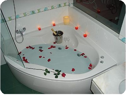 [Jacuzzi.png]