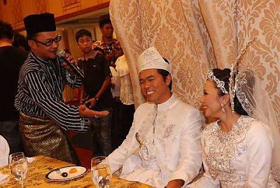 Gambar majlis perkahwinan Adlin Aman Ramlie dan Emelda Rosmila | PERKAHWINAN artis malaysia, news, scandal, gossip, Weddings, Families, Divorces of Celebrities