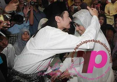 Gambar Perkahwinan Akhil Hayy dan Waheeda | Gambar Pernikahan Akhil Hayy dan Waheeda | Gambar Akhil Hayy dan Waheeda kahwin |PERKAHWINAN artis MALAYSIA, news, scandal, gossip, Weddings, Families, Divorces of Celebrities