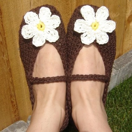 [knit+mary+jane+slippers.jpg]
