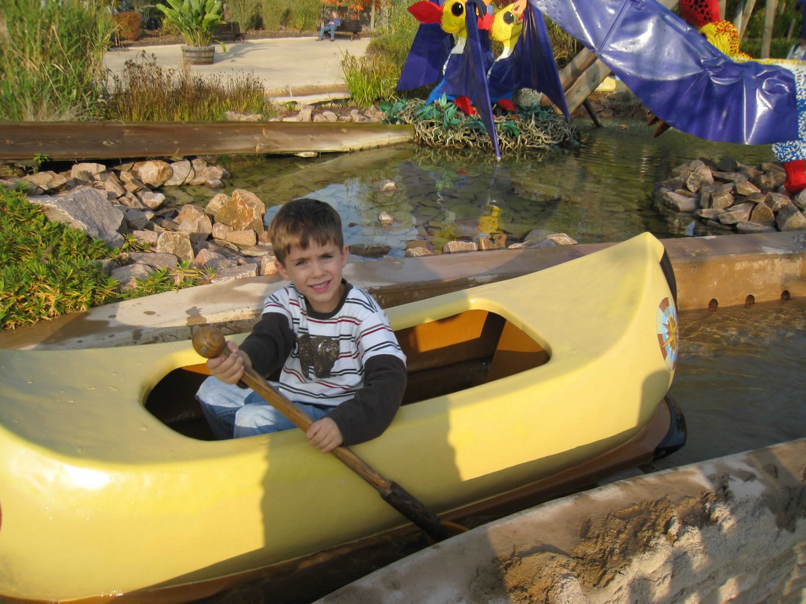 [Ethan+rowing+canoe.jpg]