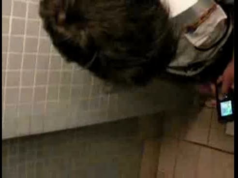 [Guard+Caught+in+Action.flv_000011520.jpg]