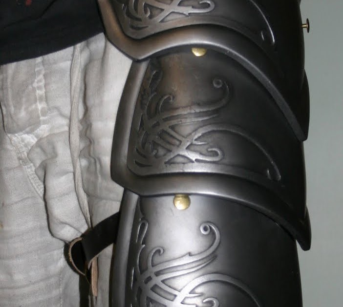Dragon Armoury Dragon armour thigh plates