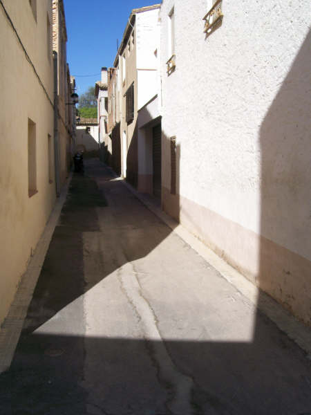 Narrow Old Street