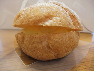 ももの木のシュークリーム