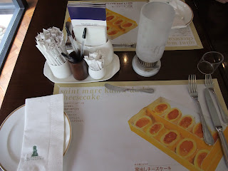 ベーカリーレストランサンマルク 高槻店のテーブル