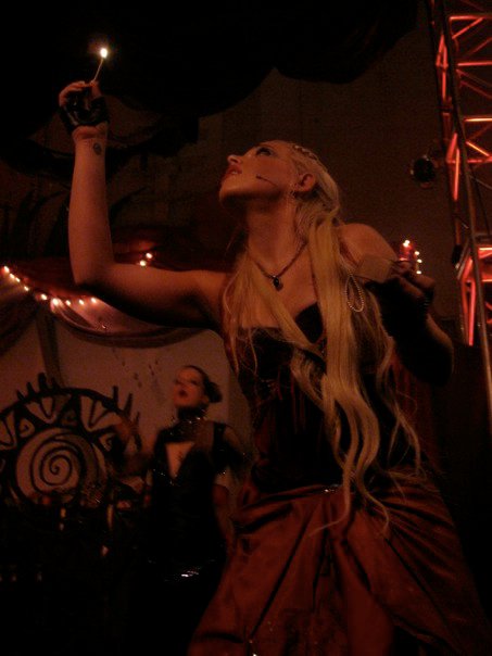 [24111_333983640457_718575457_4078128_1710541_n.jpg]