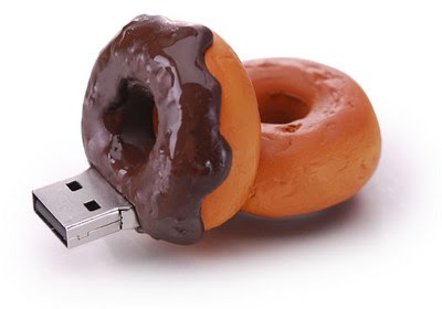 شي ولا في الخيال الكل يدخل .............................. Donut+USB+Drive+1