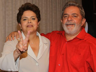 http://4.bp.blogspot.com/_rA0Es8qqHq8/TSD2_oWPtlI/AAAAAAAAAF4/gb3hFmpb5y4/s1600/size_590_dilma-rousseff-lula-nova.jpg