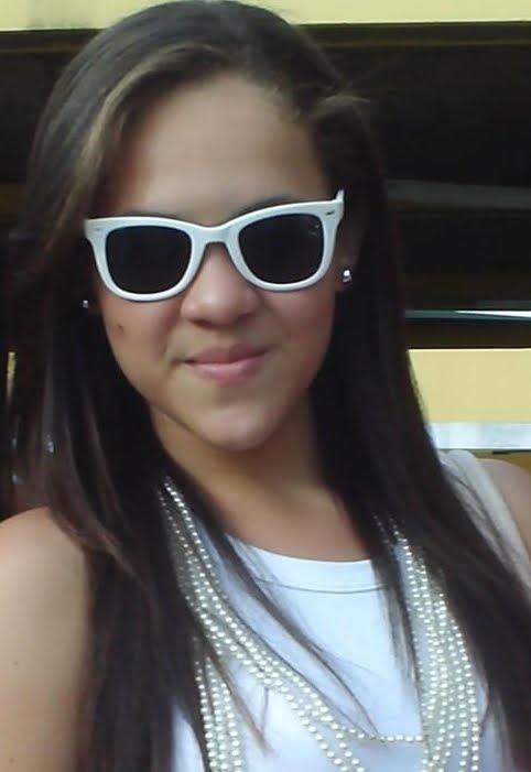 MylennaMota;*