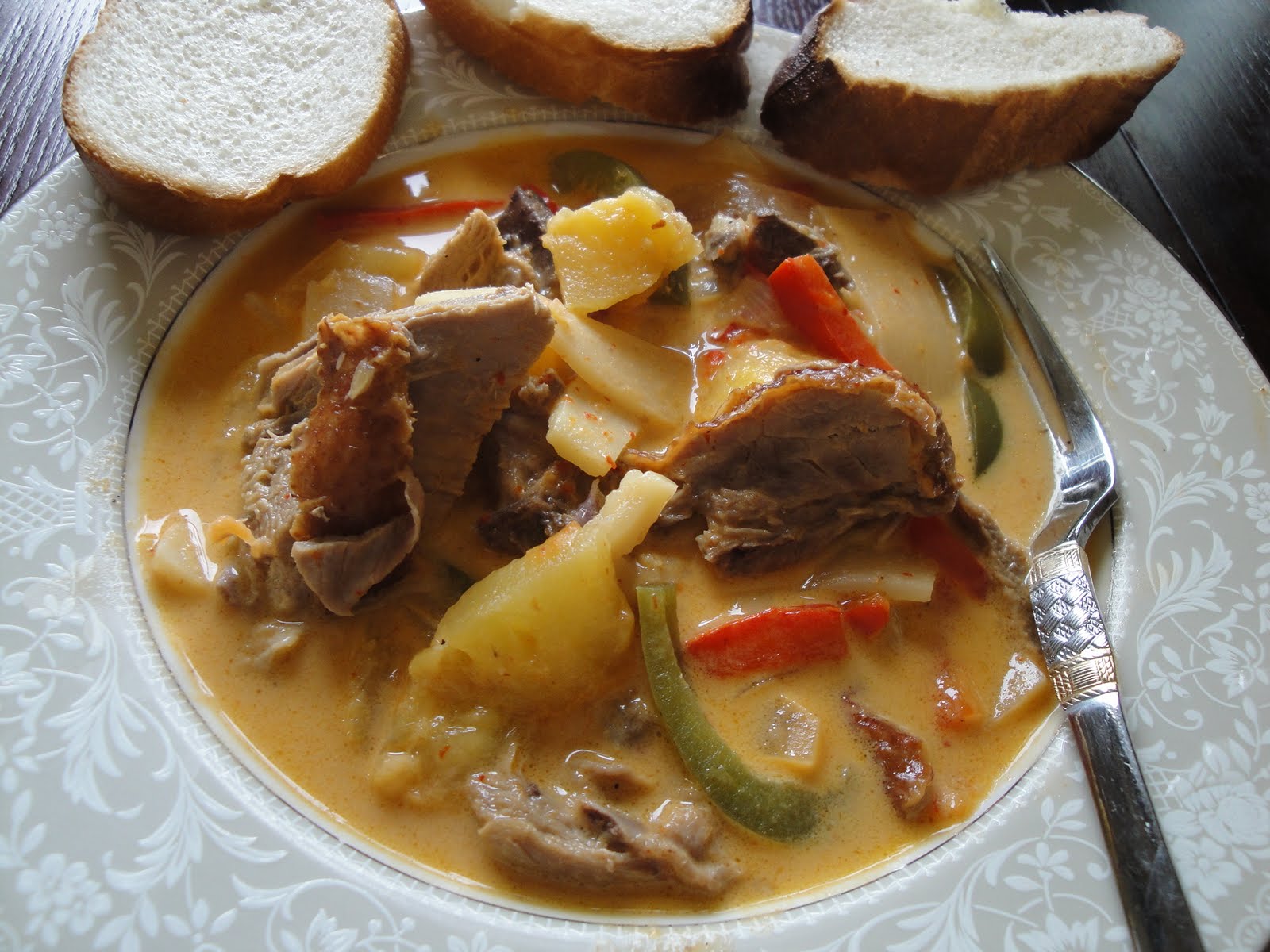 [curry+and+cake+011.JPG]