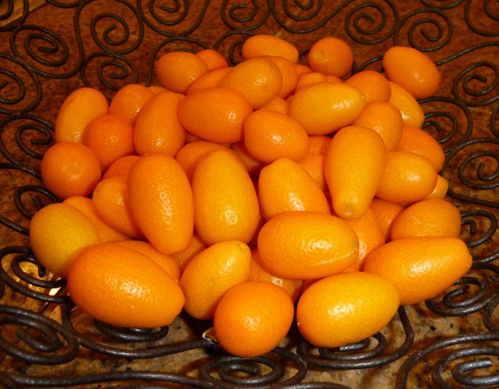 The Spices Of Life . . .: Mứt Tắc (Candied Kumquats)