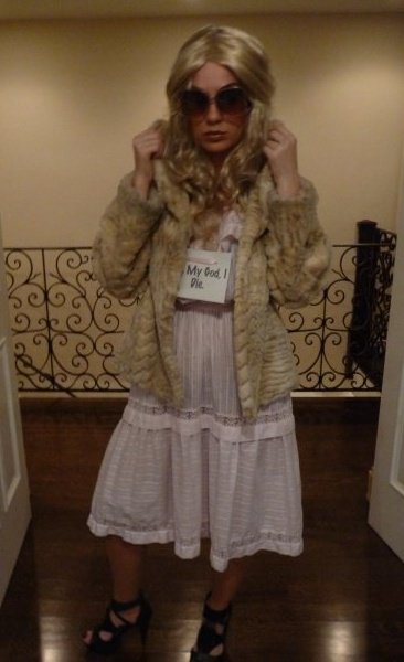 cousin katie with a literal last minute costume dressed as cameron diaz from theres something about mary
