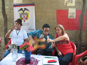 VÍCTOR MENCO CANTA EN LA LOMA