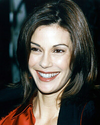 layers and side-swept bang Long Hairstyles With Layers And Side Swept Bangs. layers and side-swept bang
