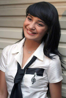 foto gambar Shireen Sungkar cinta fitri, pemenang artis faforit panasonic award 2009, shireen sungkar luna maya naysilla mirdad