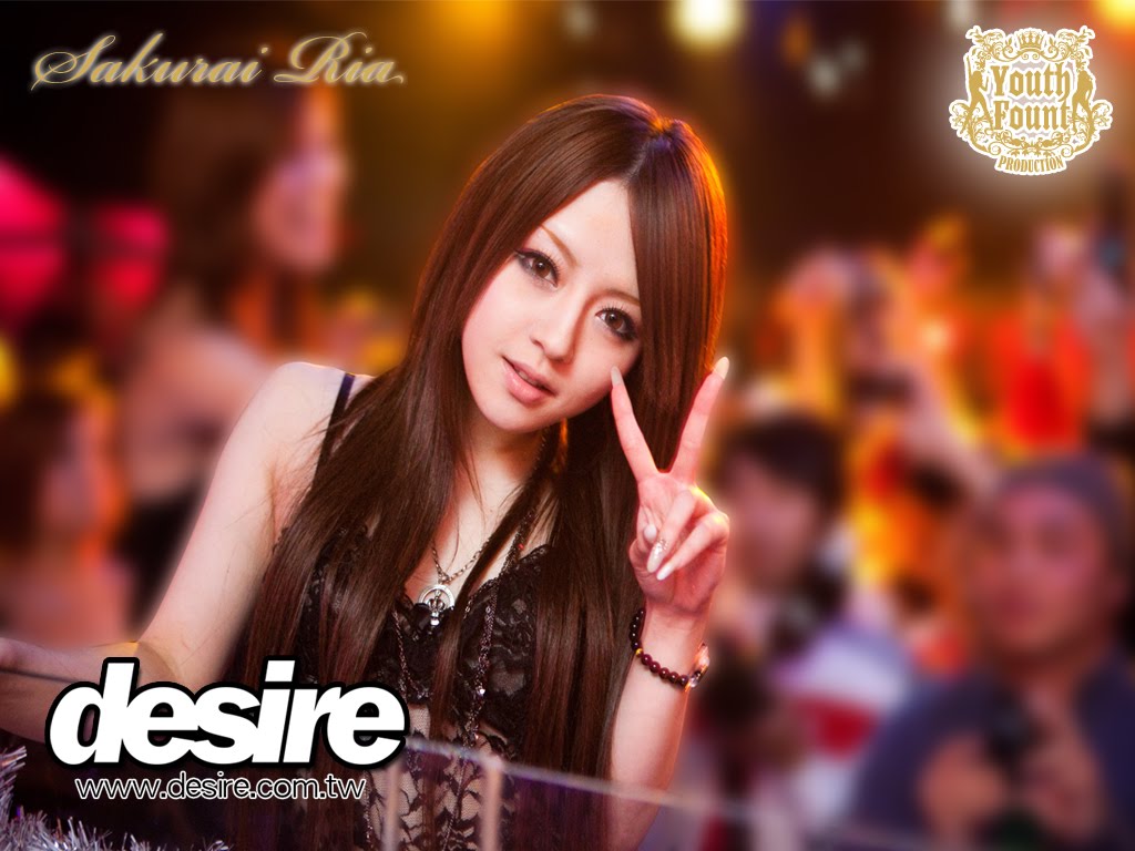 http://4.bp.blogspot.com/_rLigMPVdHr4/TJ9RfNuKYVI/AAAAAAAAFMk/NgP2mtYjwN4/s1600/%5BDesktopstreet2_net%5Dsakuri_ria__100926092339.jpg