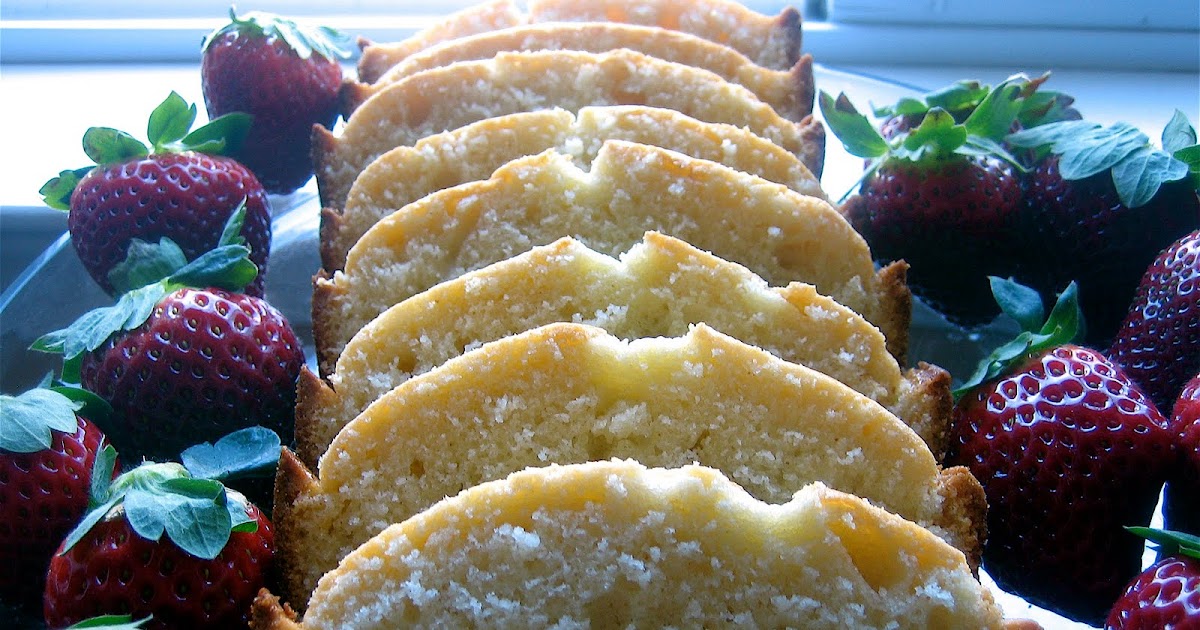 Stephanie Cooks Vanilla Buttermilk Pound Cake