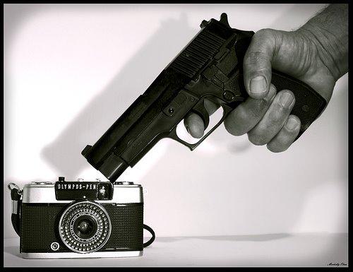 [guncamera.bmp]