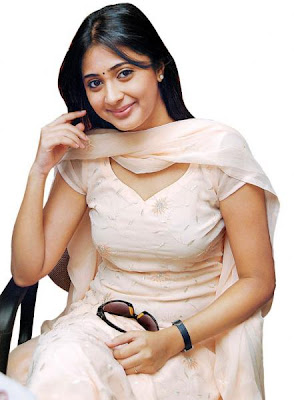 tamil-actress-Kanika-photos2.jpg (294×400)