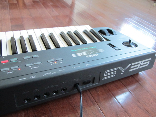 MATRIXSYNTH-B: YAMAHA SY-35 VECTOR SYNTH