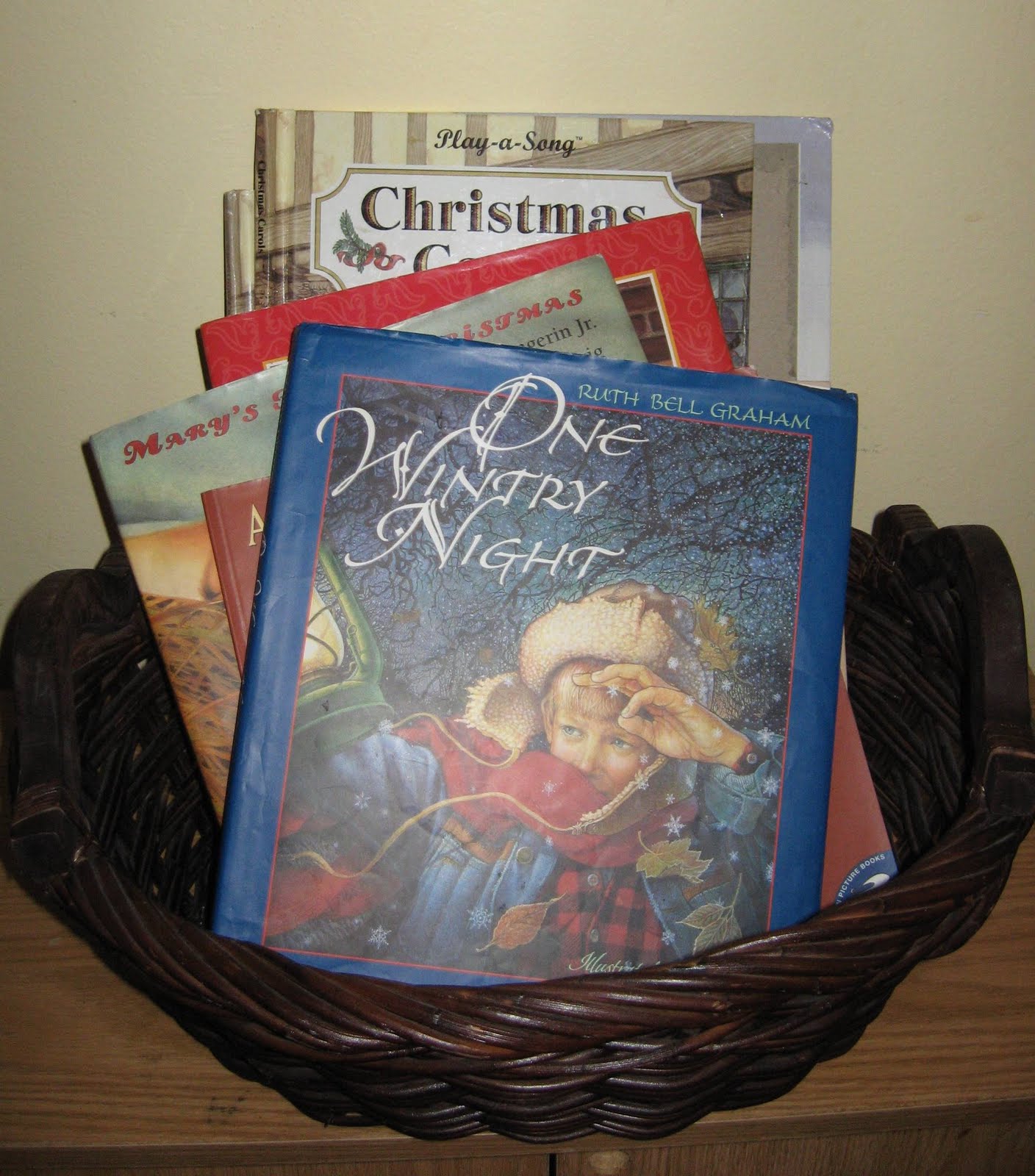 start well in your home school my favorite christmas books dvd the best christmas pageant ever