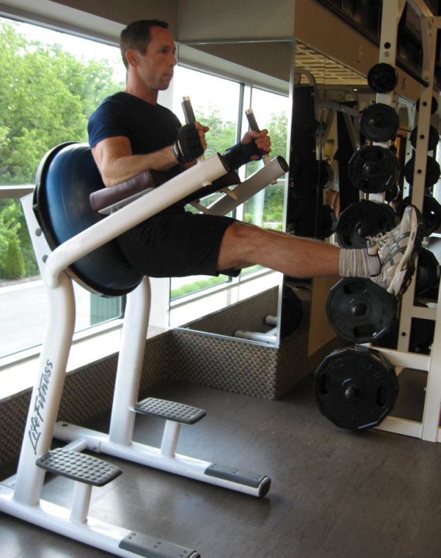 Chris's Workout and Diet: Day 1 of Cycle. Chest.