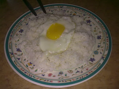 http://4.bp.blogspot.com/_rbbFii2U5Vc/TGQr_ViEFRI/AAAAAAAABTE/nwSVO0XEJI0/s1600/nasi+putih.jpg