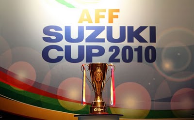 http://4.bp.blogspot.com/_rbbFii2U5Vc/TRWqsEJW3HI/AAAAAAAACfI/h9aj6o4w_3E/s1600/piala+suzuki+aff.jpg