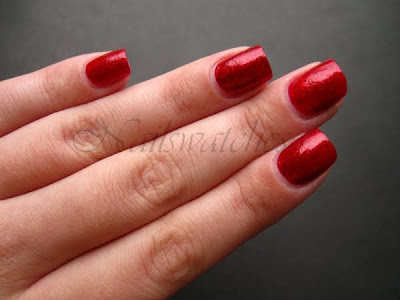 OPI Smitten With Mittens versus China Glaze Ruby Pumps comparison between opi smitten with mittens swm and china glaze ruby pumps red glitter jelly base nail polish nails nailswatches compared