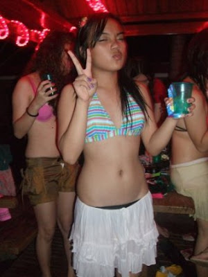 Foto – Gambar Remaja Seksi Lagi Mabuk Berat di situs photo bugil