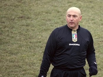 L'arbitro Peluso, per la prima volta a Verderio.