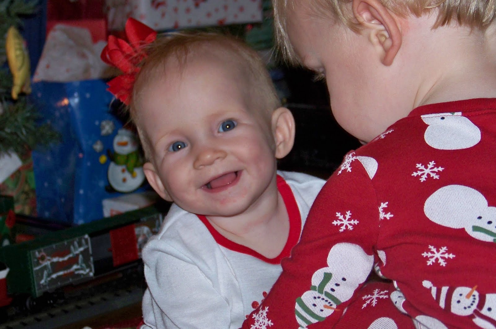 [find+the+camera.jpg]