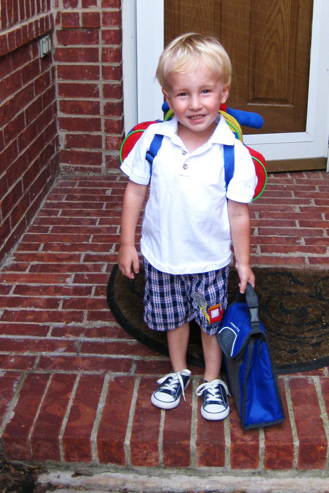 [First+day+of+preschool2.JPG]