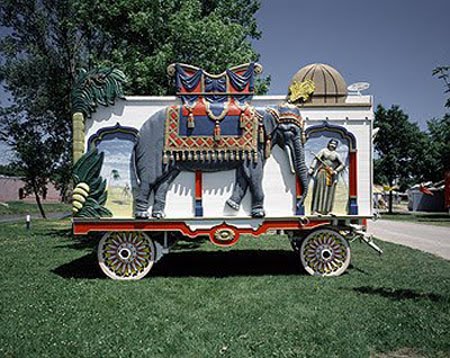 [full_12_baraboo_circus_wagon.jpg]