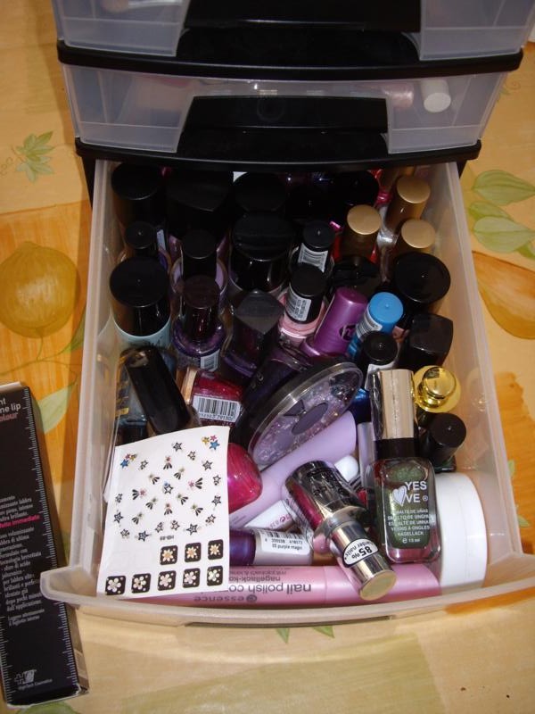 ¡Pero qué cosa más bonita! Mis cajoneras de maquillaje, 2ª cajonera