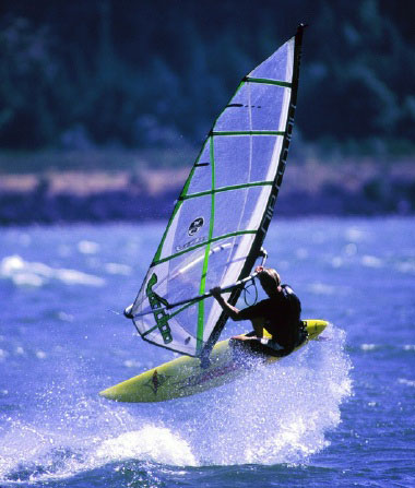 [windsurfing.jpg]