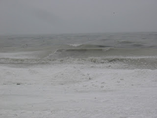 The churning, frozen water Gdynia The churning, frozen water Gdynia