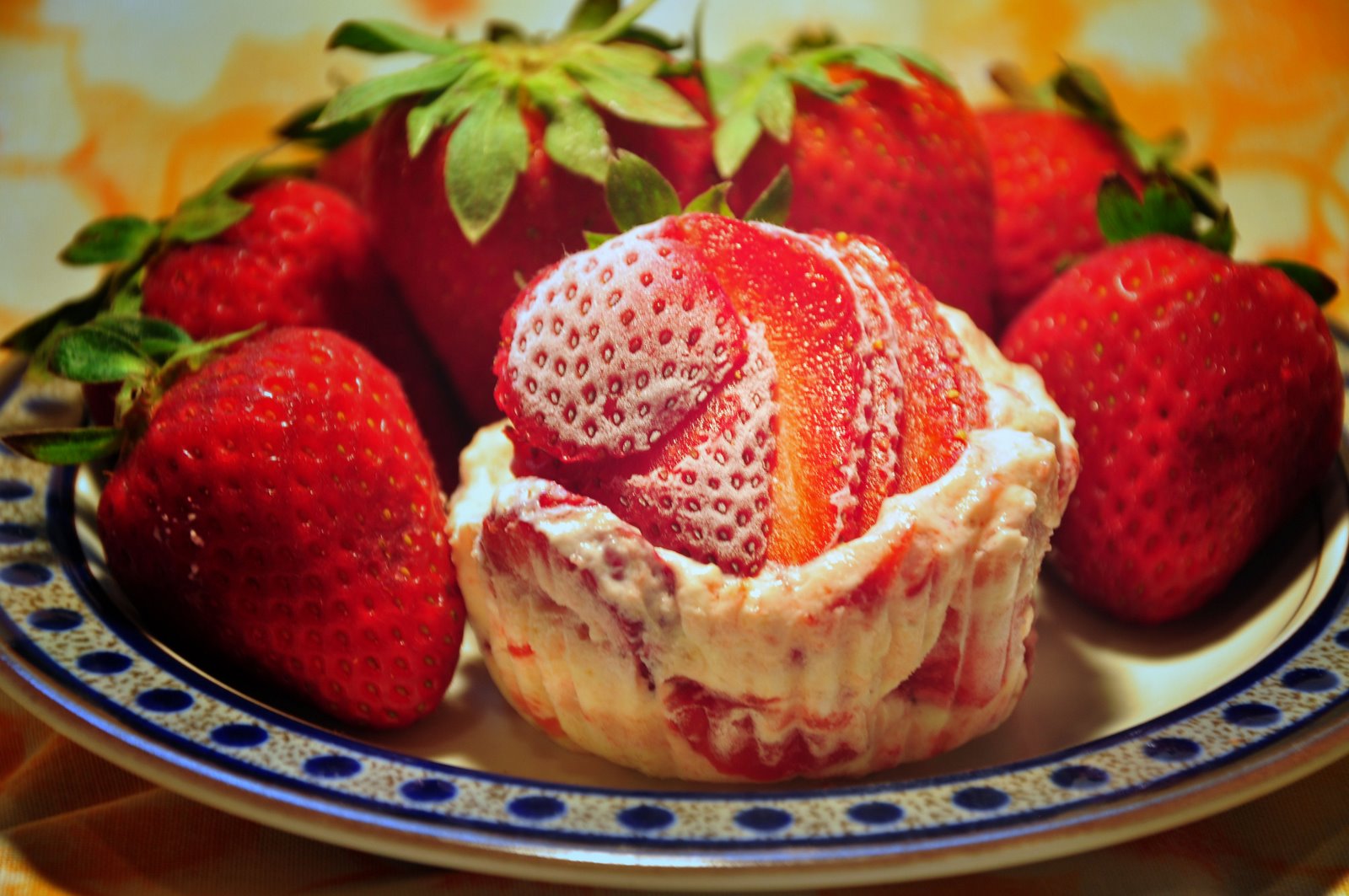 [Strawberry+Cream+Freeze.jpg]