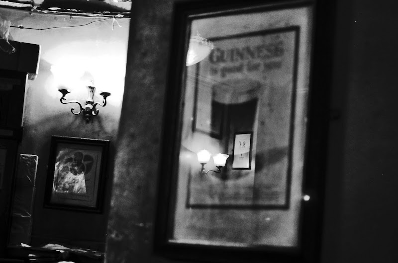 DUBLIN PUB BLANCO Y NEGRO
