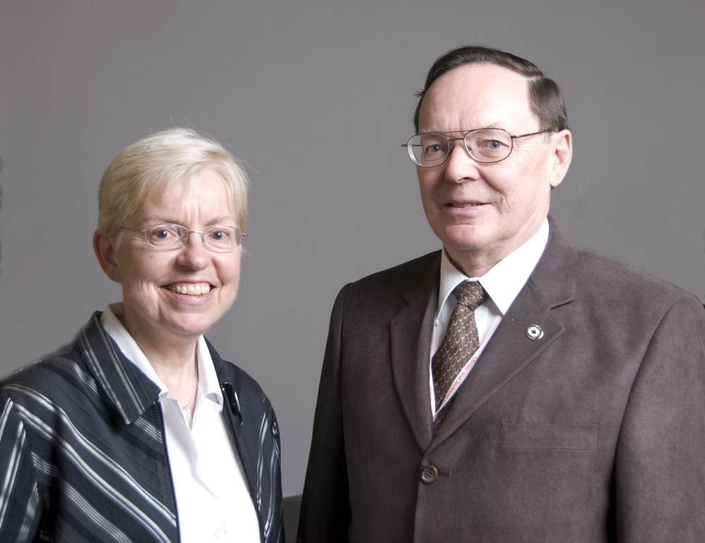 [Irvine+Burwell.jpg]