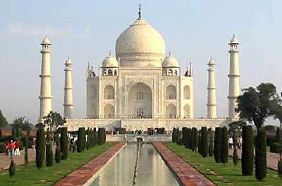 [taj-mahal-agra.jpg]